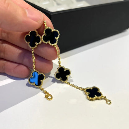 [Moco jewelrys] CLOVER 5 MOTIF ONYXS BRACELET COLLECTION