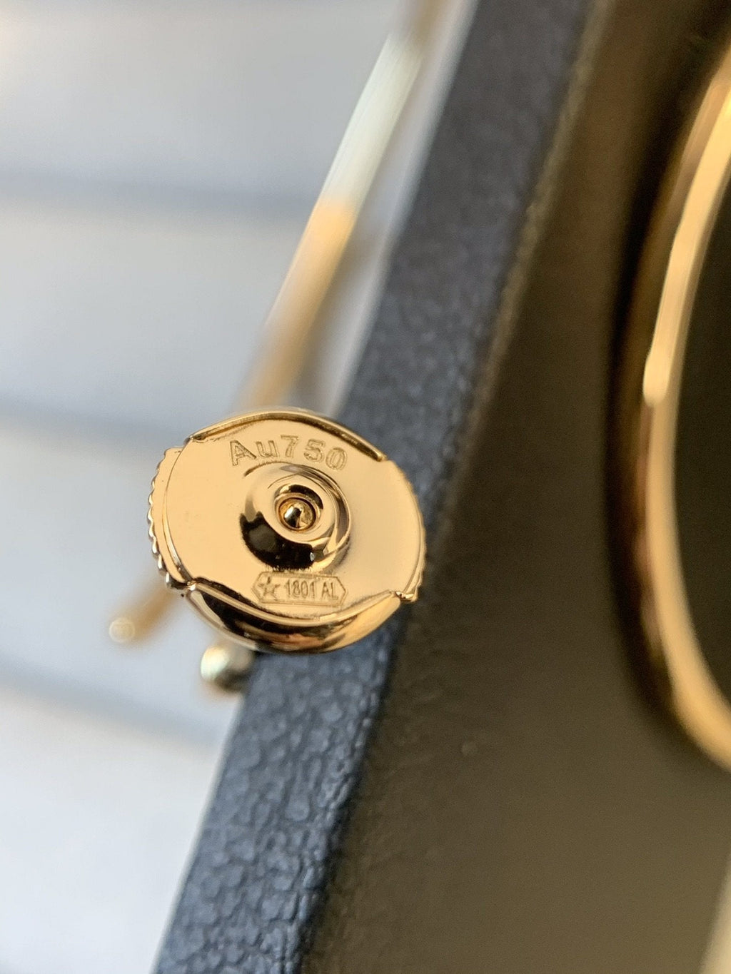 ??Loco?¡¥JUSTE EARRINGS GOLD DIAMONDS 1.8MM