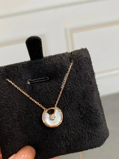 [moco jewelrys] Amulett-Halskette aus roségoldenem Perlmutt