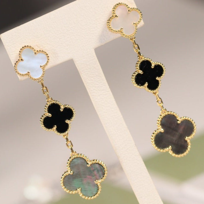 ??Loco?¡¥CLOVER EARRINGS GOLD ONYX MOP 3 MOTIF