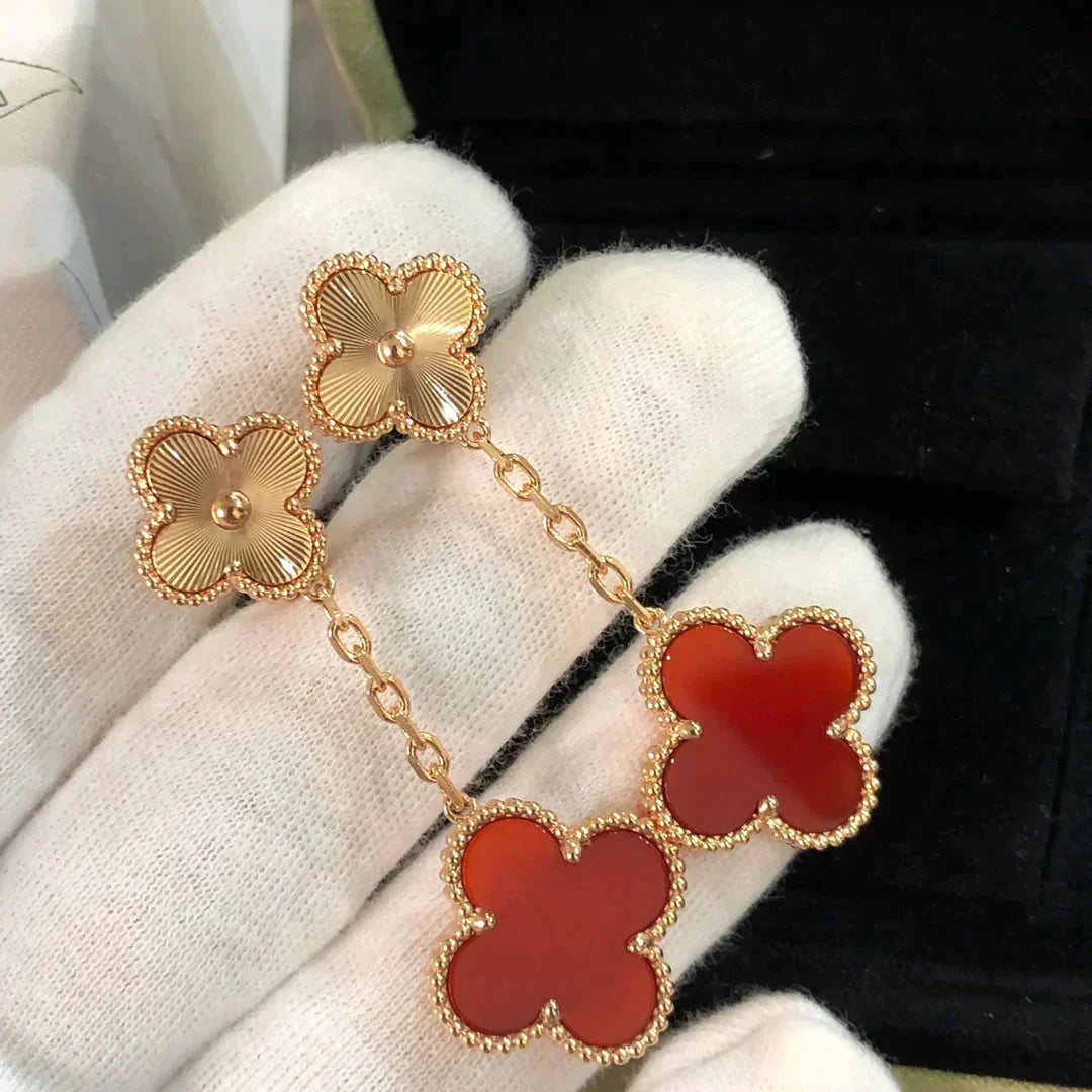 [moco jewellerys]クローバー 2モチーフ レーザーカーネリアン イヤリング
