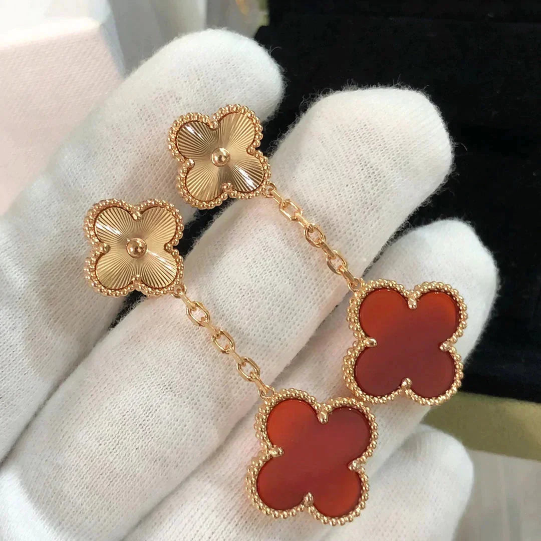 ??Loco?¡¥CLOVER 2 MOTIF  LASER CARNELIAN EARRINGS