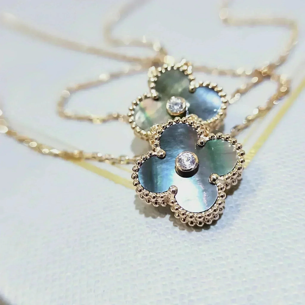 ??Loco?¡¥CLOVER 15MM DIAMOND AND MOTHER-OF-GREY NECKLACE