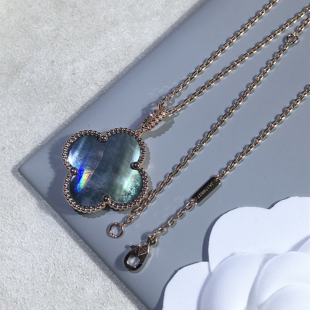 ??Loco?¡¥CLOVER 25MM GOLD DARK MOP BIG CLOVER NECKLACE