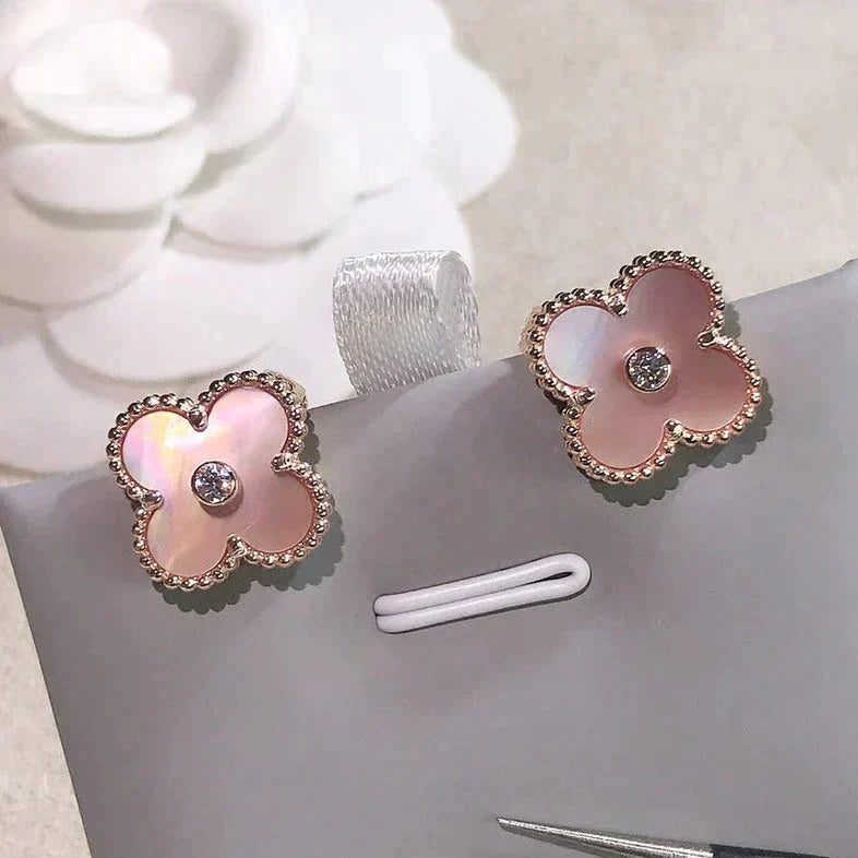 [moco jewelrys]CLOVER MEDIUM 1 MOTIFS PINK POP DIAMOND EARRINGS