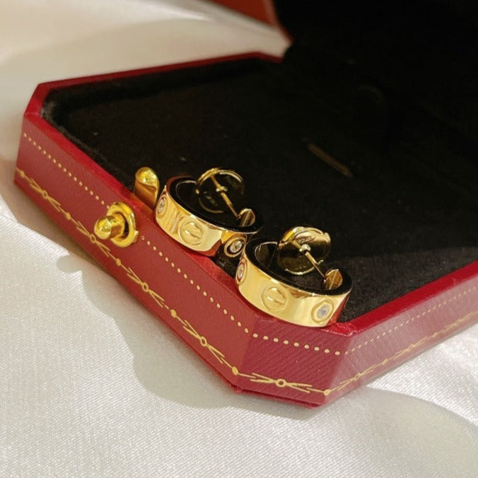??Loco?¡¥LOVE EARRINGS 5.7MM 2 DIAMONDS
