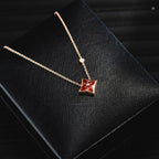 ??Loco?¡¥STAR NECKLACE PINK GOLD 1 DIAMOND