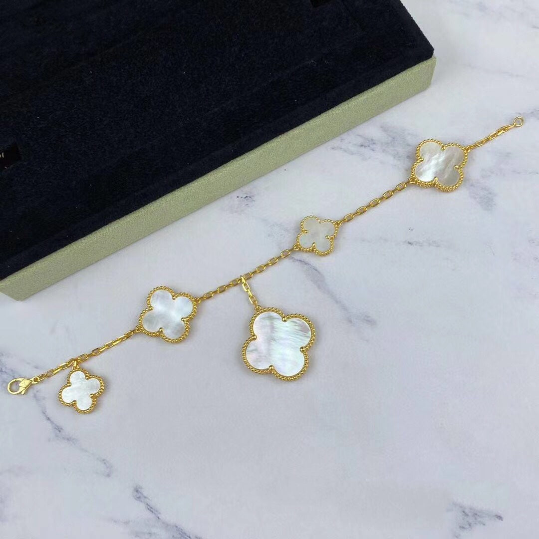 ??Loco?¡¥MAGIC CLOVER MOP GOLD BRACELET 5 MOTIFS