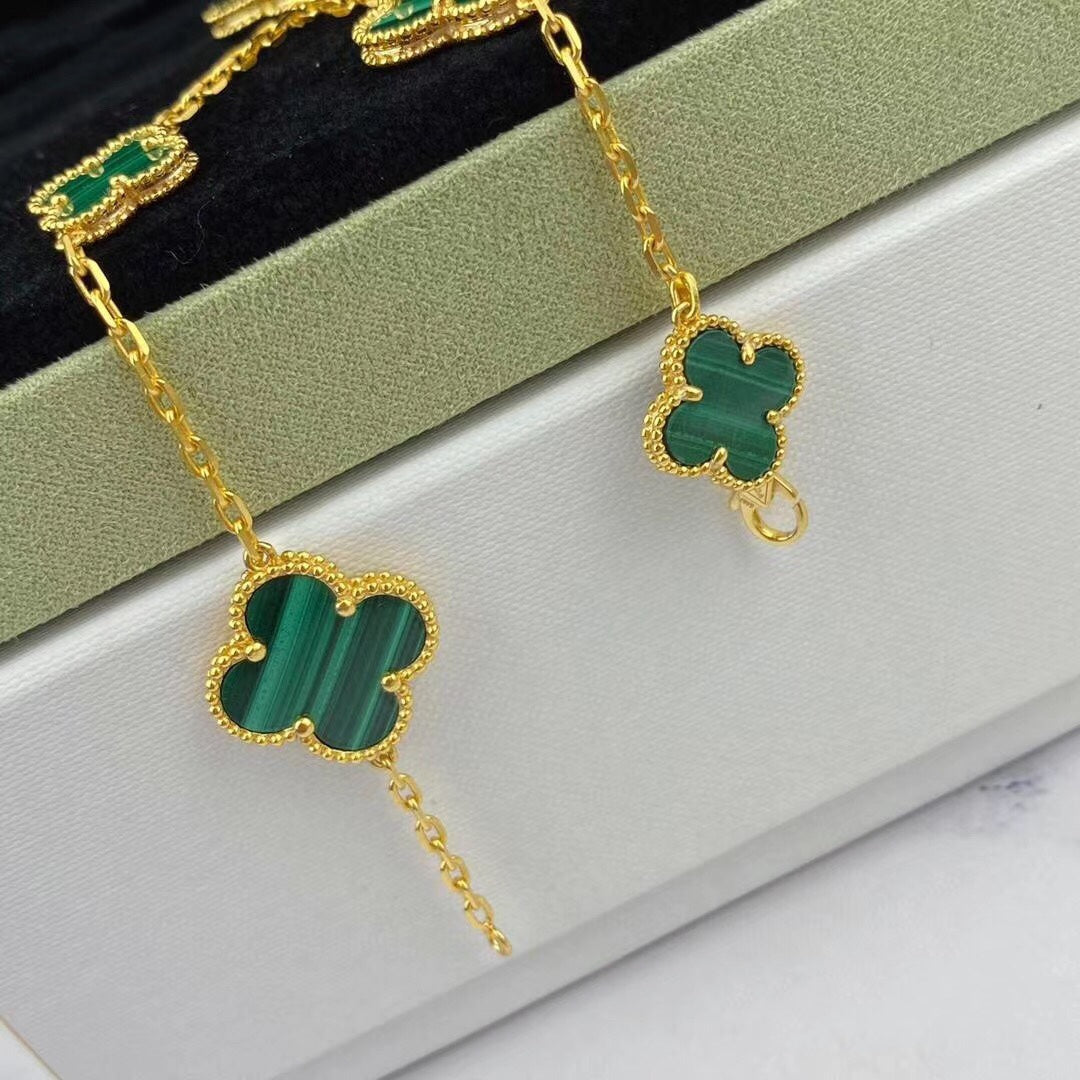 ??Loco?¡¥MAGIC CLOVER MALACHITE GOLD BRACELET 5 MOTIFS