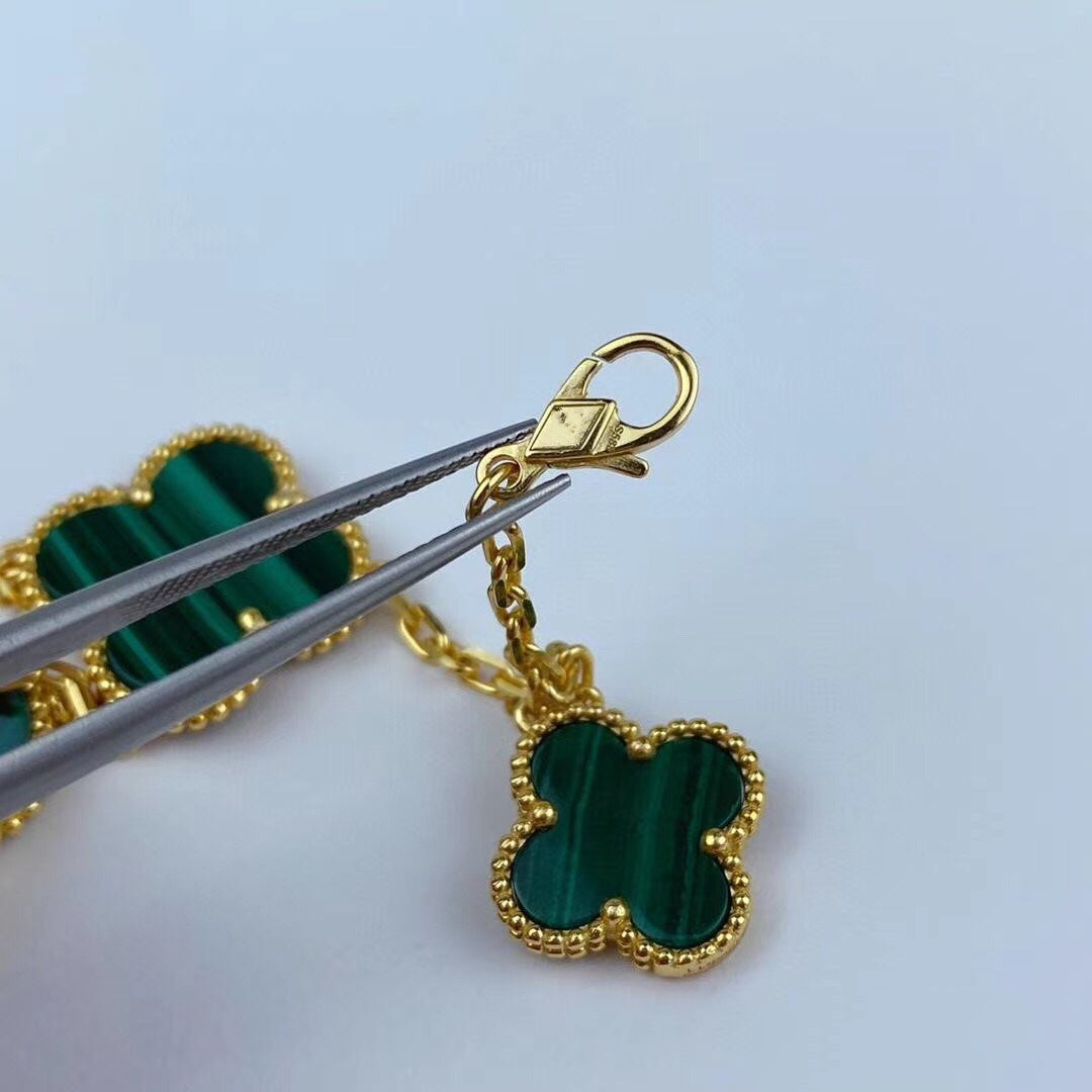 ??Loco?¡¥MAGIC CLOVER MALACHITE GOLD BRACELET 5 MOTIFS