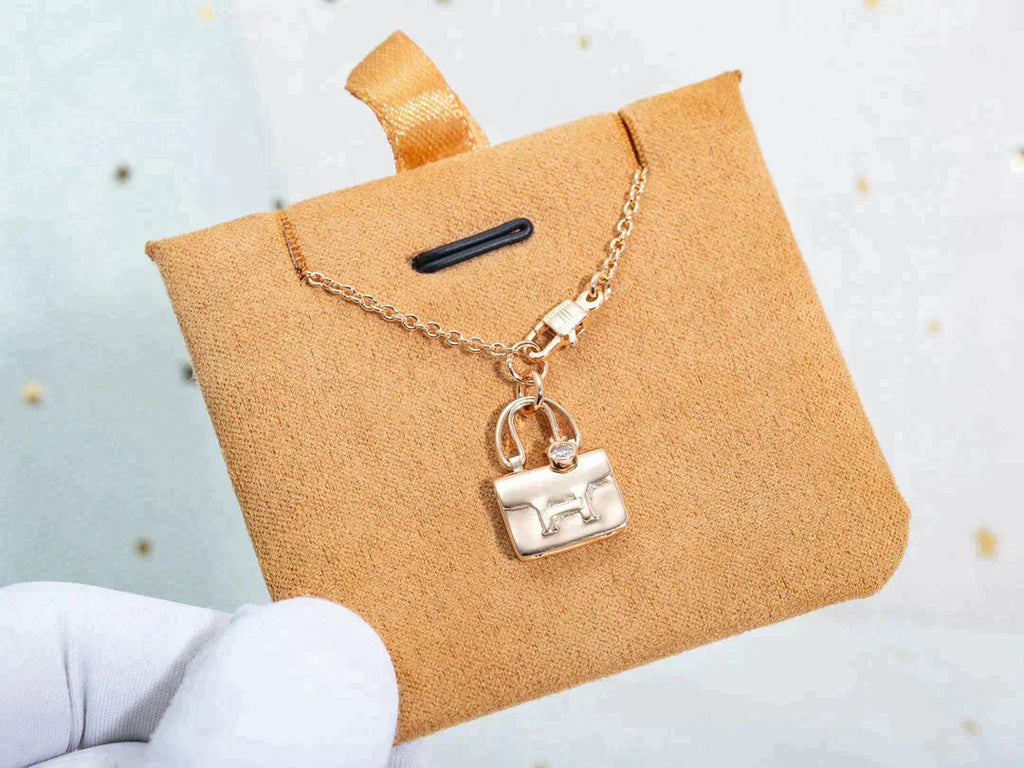 ??Loco?¡¥AMULETTE PEDANT ROSE GOLD NECKLACE