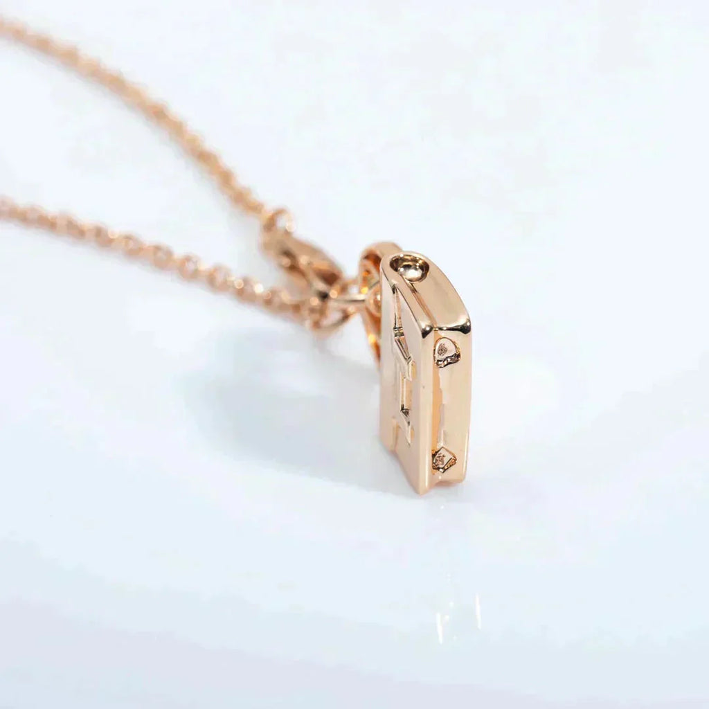 ??Loco?¡¥AMULETTE PEDANT ROSE GOLD NECKLACE