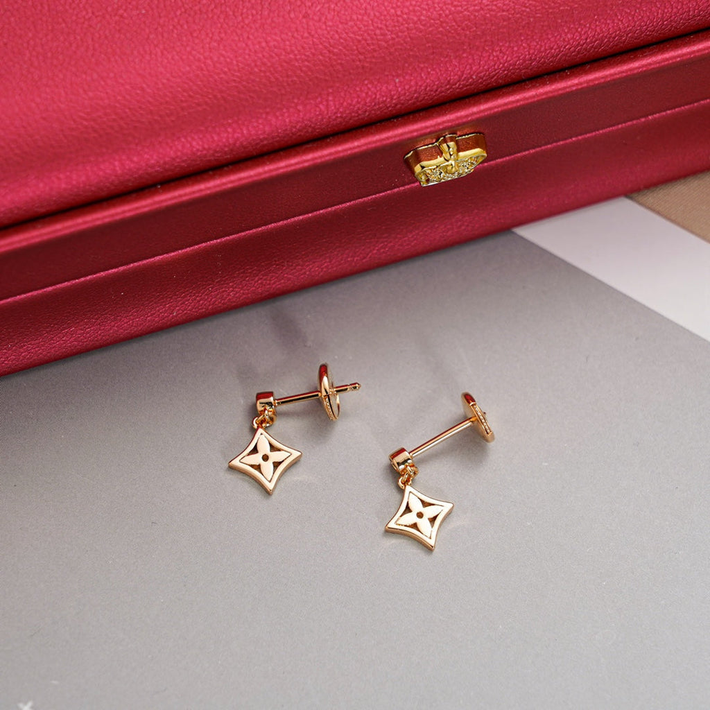 ??Loco?¡¥STAR EARRINGS GOLD