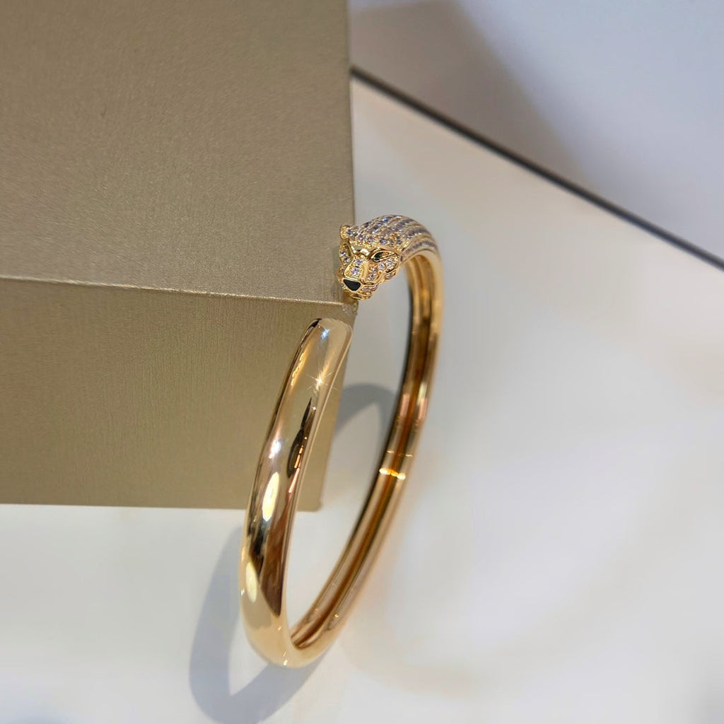 ??Loco?¡¥PANTHERE GOLD DIAMOND OPEN BRACELET