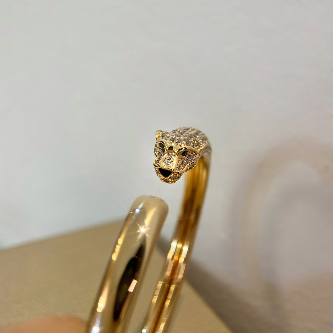 ??Loco?¡¥PANTHERE GOLD DIAMOND OPEN BRACELET
