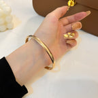 ??Loco?¡¥PANTHERE GOLD OPEN BRACELET