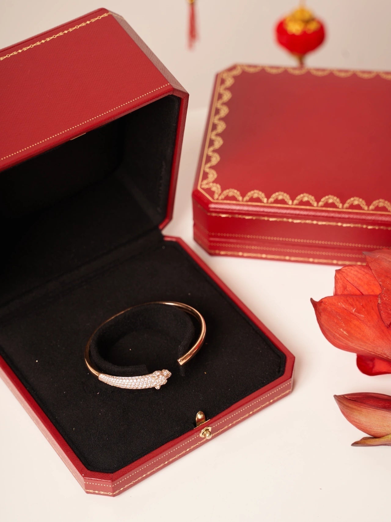 ??Loco?¡¥PANTHERE ROSE GOLD DIAMOND OPEN BRACELET