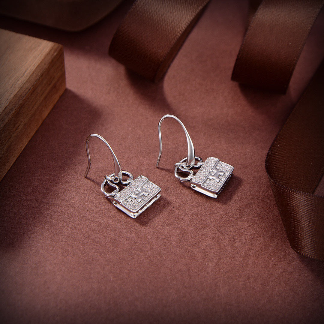 ??Loco?¡¥KELLY DIAMOND EARRINGS