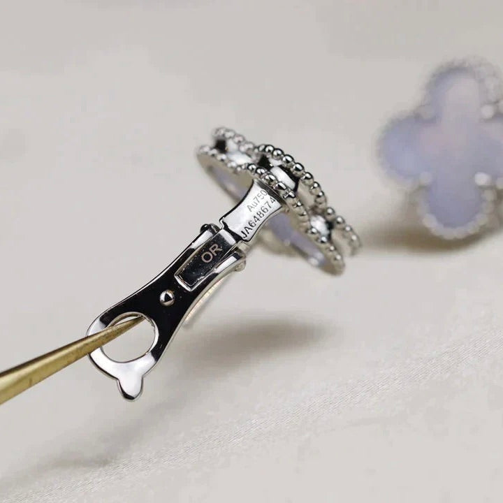 ??Loco?¡¥CLOVER MEDIUM 1 MOTIFS  WHITE MOP EARRINGS SILVER