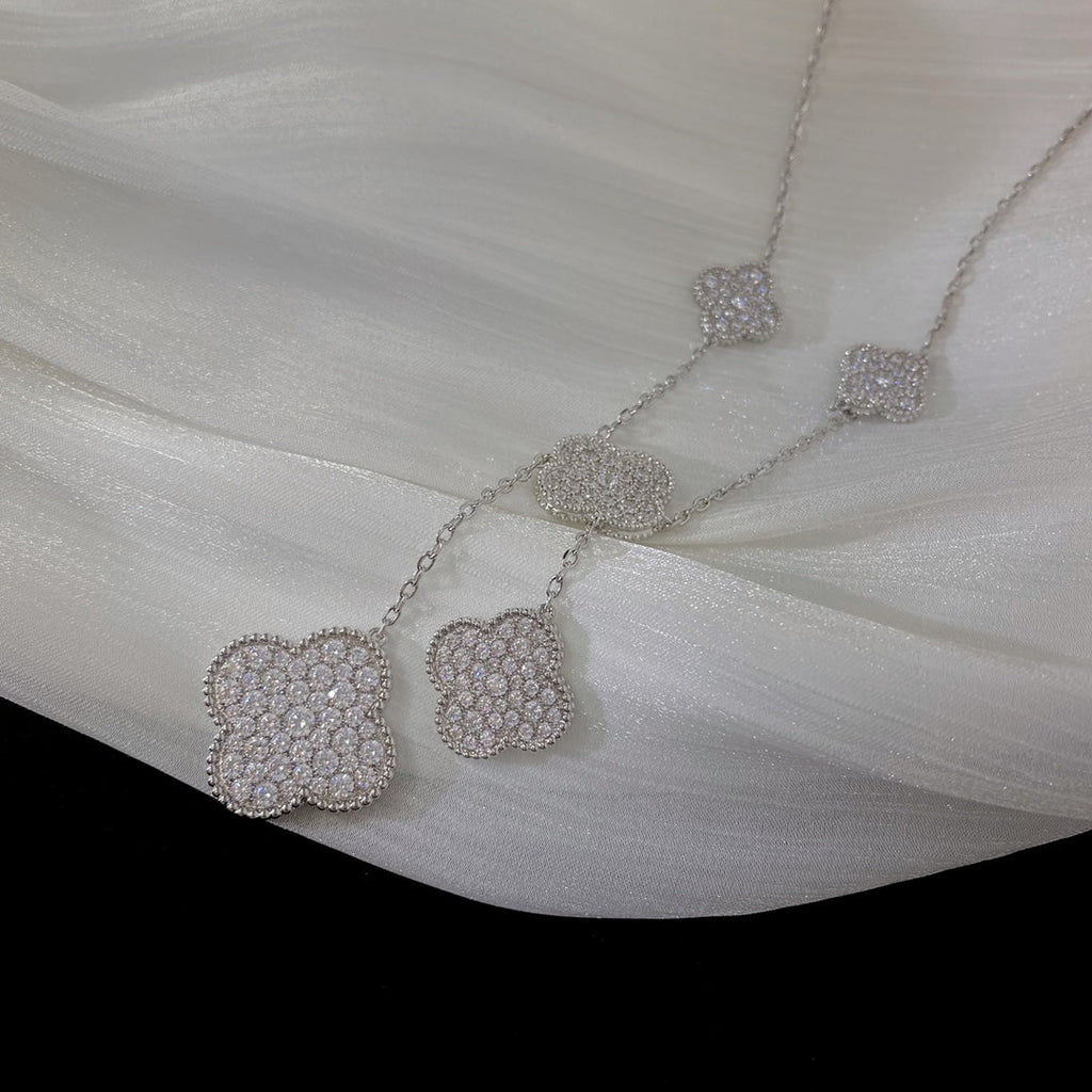 ??Loco?¡¥CLOVER 5 MOTIFS SILVER DIAMONDS NECKLACE