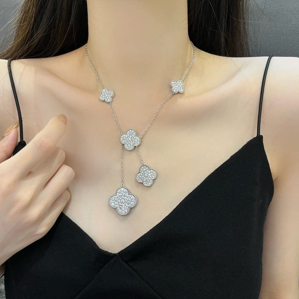 ??Loco?¡¥CLOVER 5 MOTIFS SILVER DIAMONDS NECKLACE