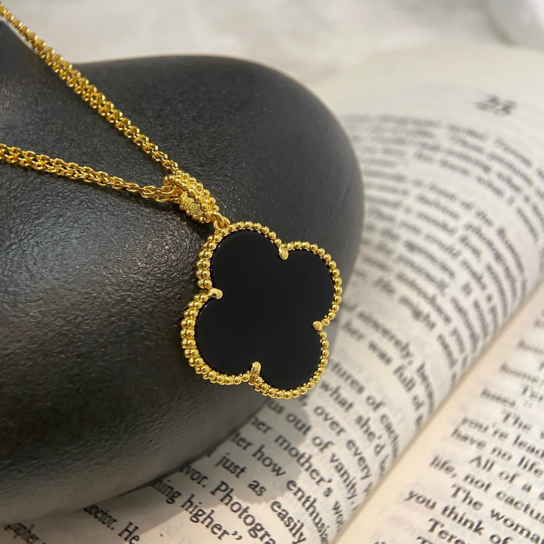 ??Loco?¡¥CLOVER 25MM NECKLACE GOLD ONYX