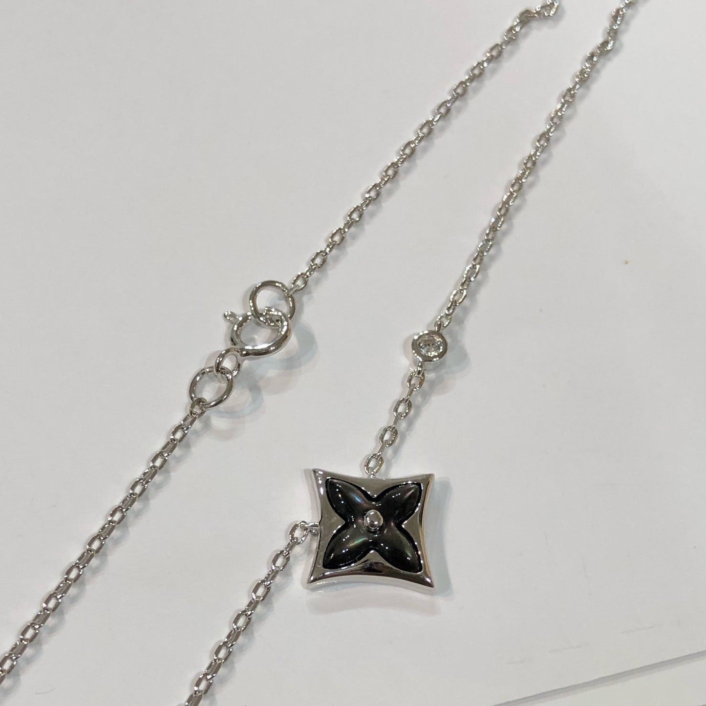 [moco jewelrys]STAR SCHWARZE MOP-HALSKETTE
