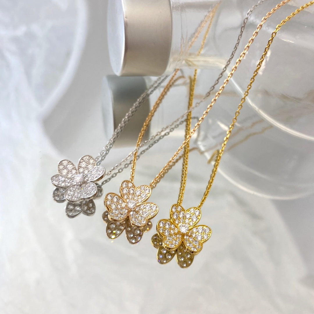 ??Loco?¡¥FLOWER DIAMOND NECKLACE