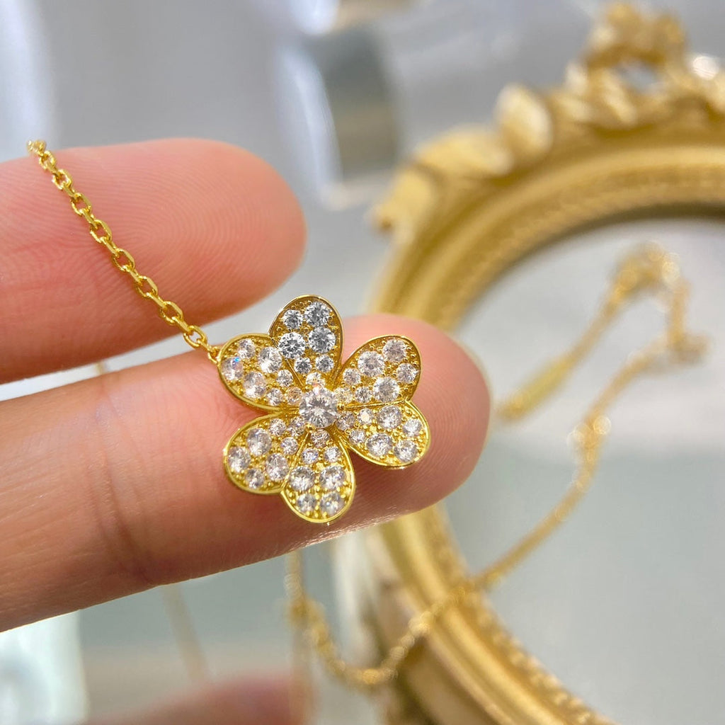 ??Loco?¡¥FLOWER DIAMOND NECKLACE