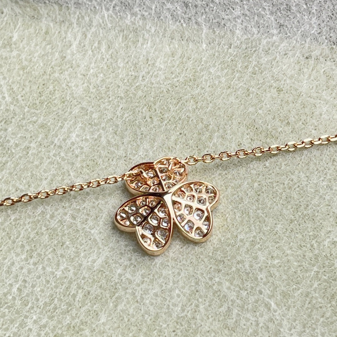 ??Loco?¡¥FLOWER DIAMOND NECKLACE