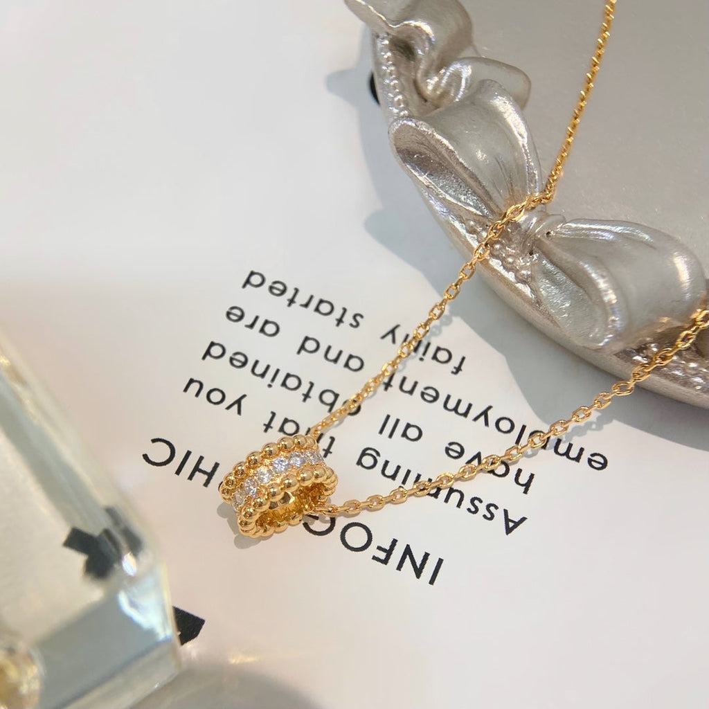 ??Loco?¡¥PERLEE DIAMOND NECKLACE