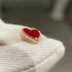 ??Loco?¡¥HEART CARNELIAN STUD EARRINGS