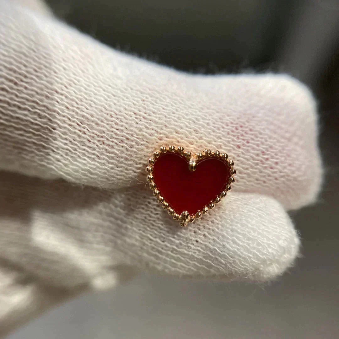 ??Loco?¡¥HEART CARNELIAN STUD EARRINGS