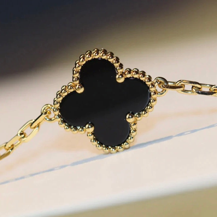 [moco jewelrys]Clover 20 Motive Onyx Halskette