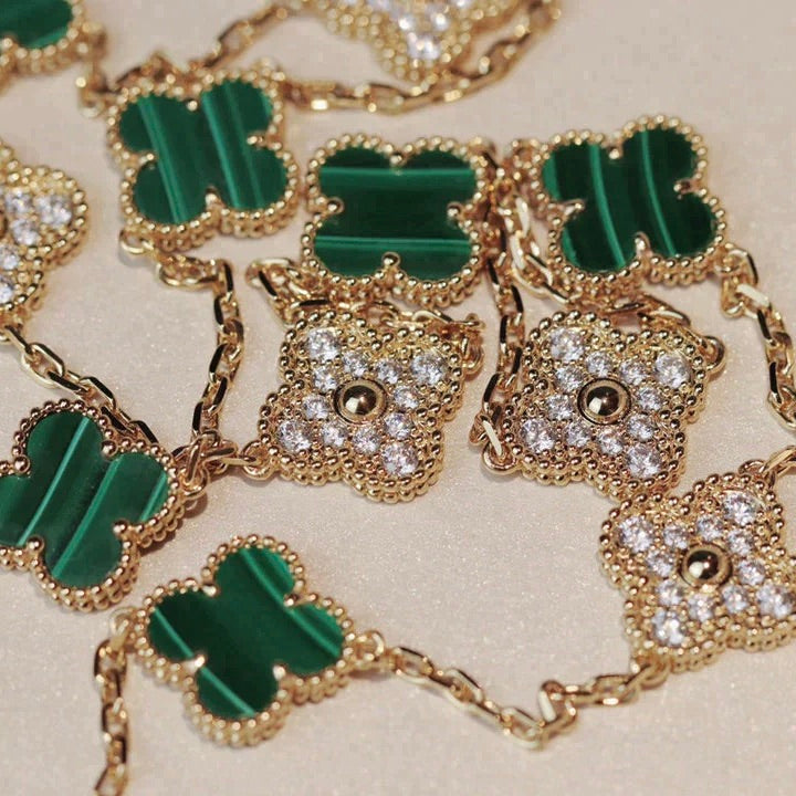 ??Loco?¡¥CLOVER 20 MOTIFS MALACHITE DIAMOND NECKLACE