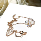 ??Loco?¡¥CLOVER MOP DIAMOND ROSE GOLD NECKLACE
