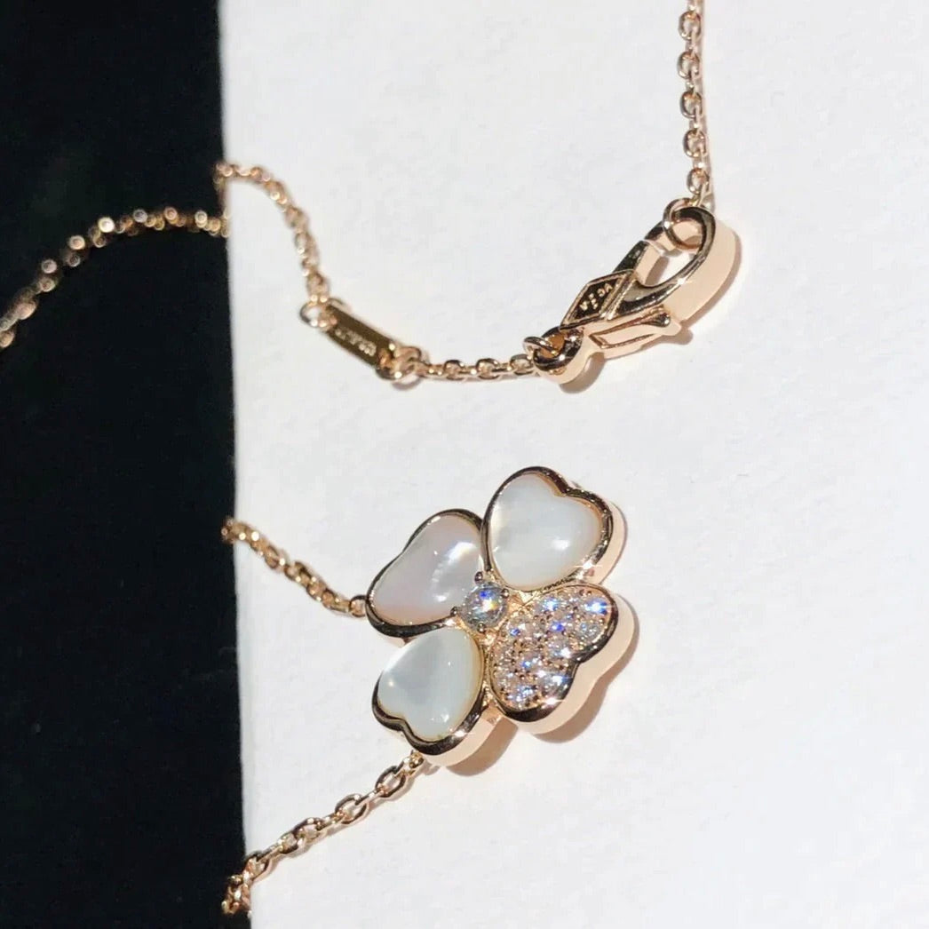 ??Loco?¡¥CLOVER MOP DIAMOND ROSE GOLD NECKLACE