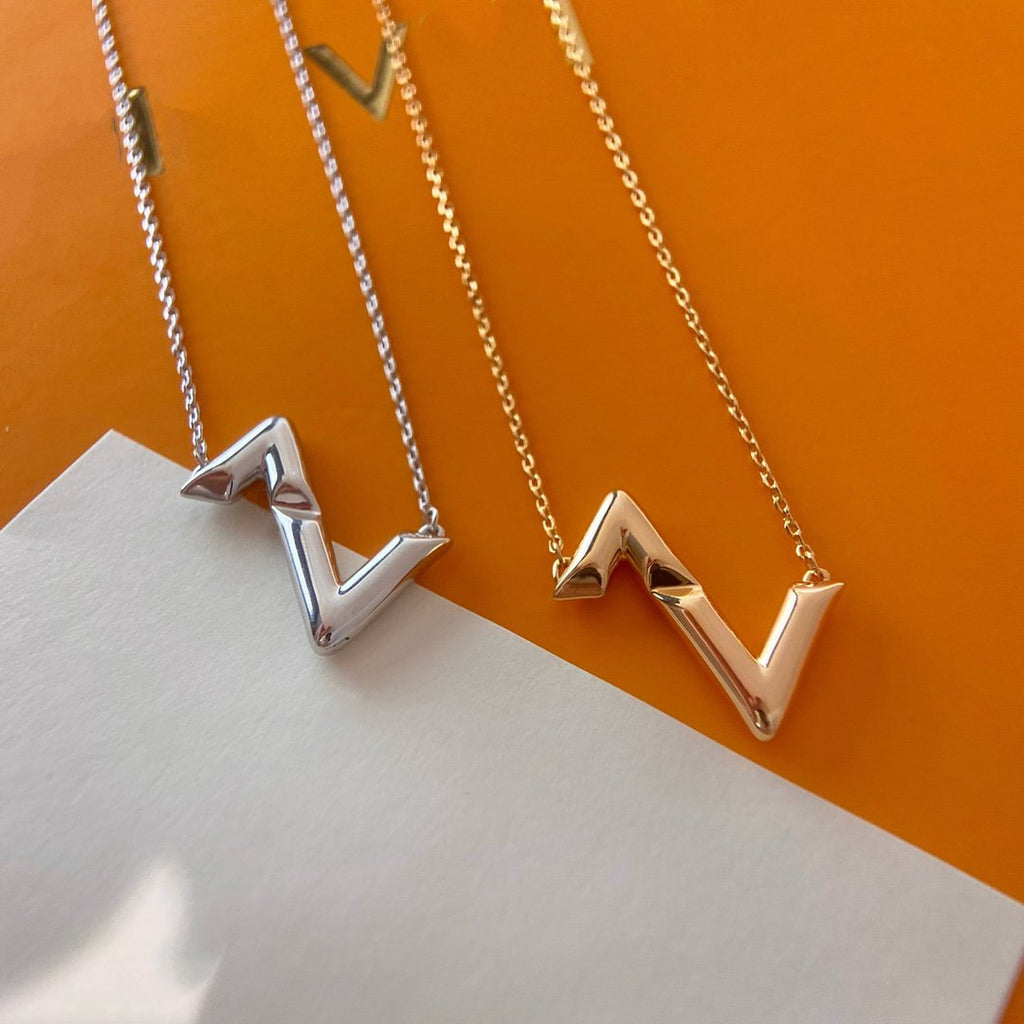??Loco?¡¥VOLTE UPSIDE DOWN NECKLACE