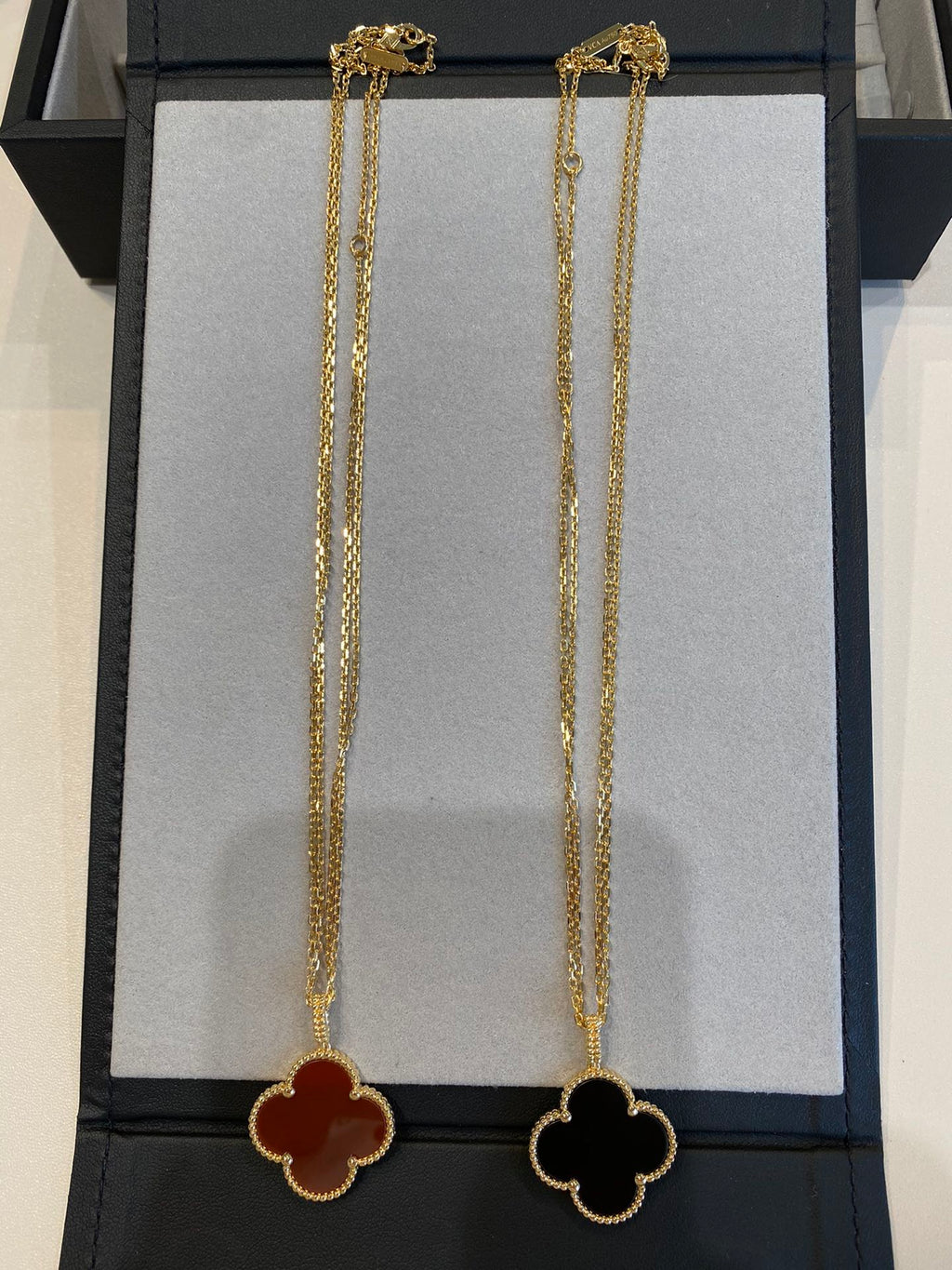 ??Loco?¡¥CLOVER 25MM NECKLACE GOLD CARNELIAN