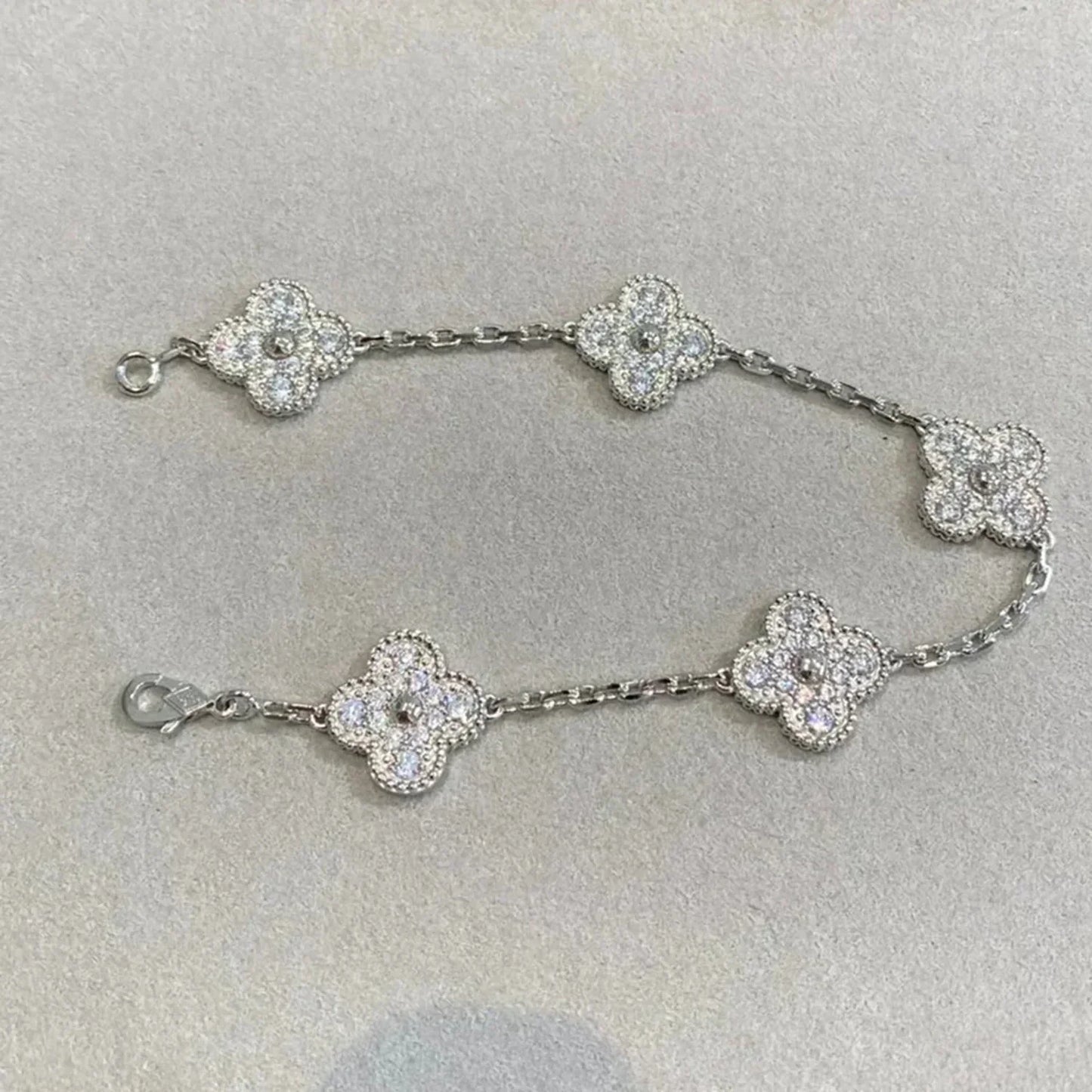 [Moco jewelrys] CLOVER 5 MOTIF FULL DIAMOND BRACELET COLLECTION