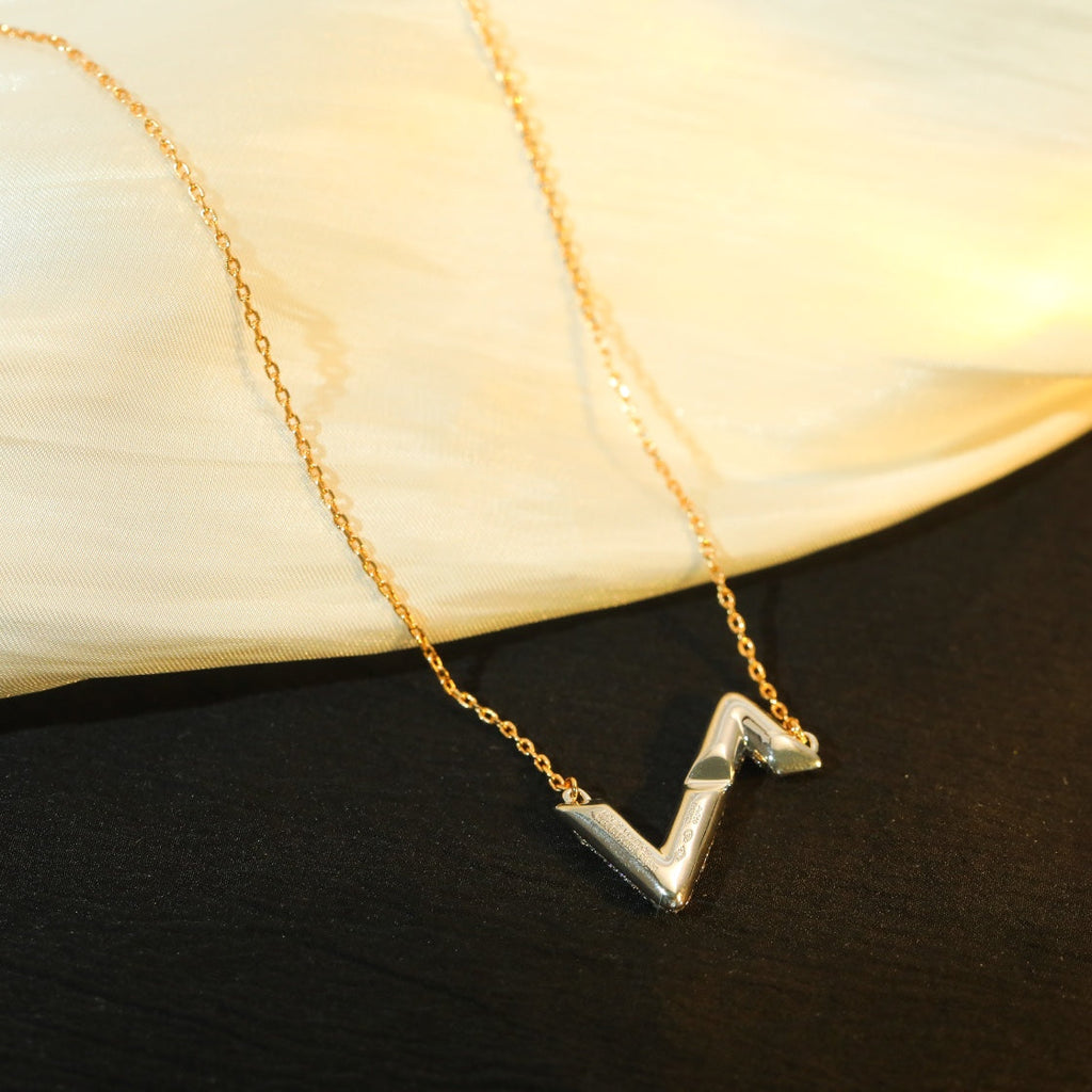 ??Loco?¡¥VOLT SILVER DIAMOND PEDANT NECKLACE