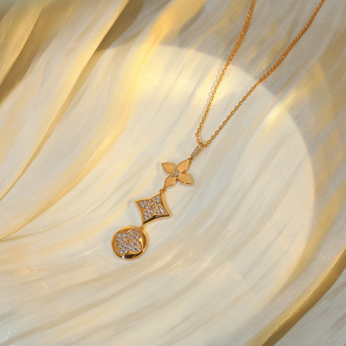 [moco jewelrys]Stern- und Sonnen-Diamant-Halskette aus Roségold