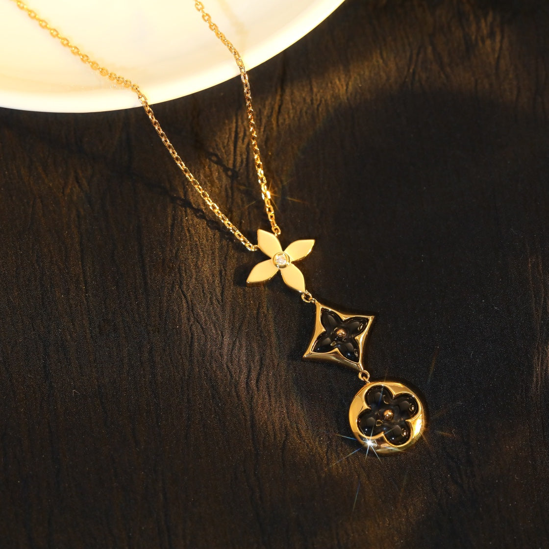 ??Loco?¡¥STAR AND SUN ONYX PINK GOLD NECKLACE