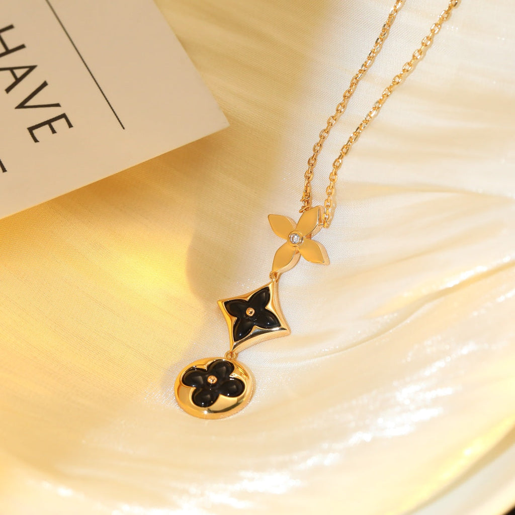 ??Loco?¡¥STAR AND SUN ONYX PINK GOLD NECKLACE
