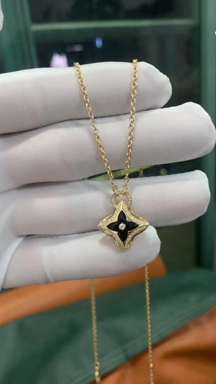 ??Loco?¡¥STAR PEDANT PINK GOLD DIAMOND NECKLACE