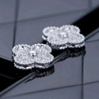 ??Loco?¡¥CLOVER 1 MOTIFS DIAMOND STUD EARRINGS SILVER