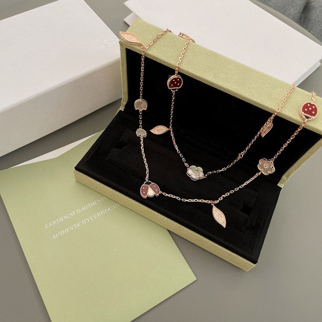 ??Loco?¡¥LUCKY SPRING 15 MOTIFS ROSE GOLD NECKLACE