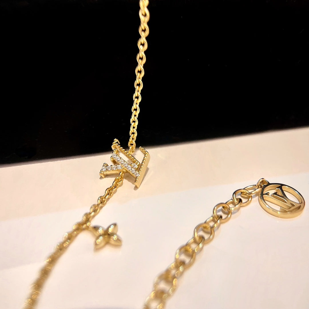 ??Loco?¡¥LOGO STAR MOTIF GOLD BRACELET