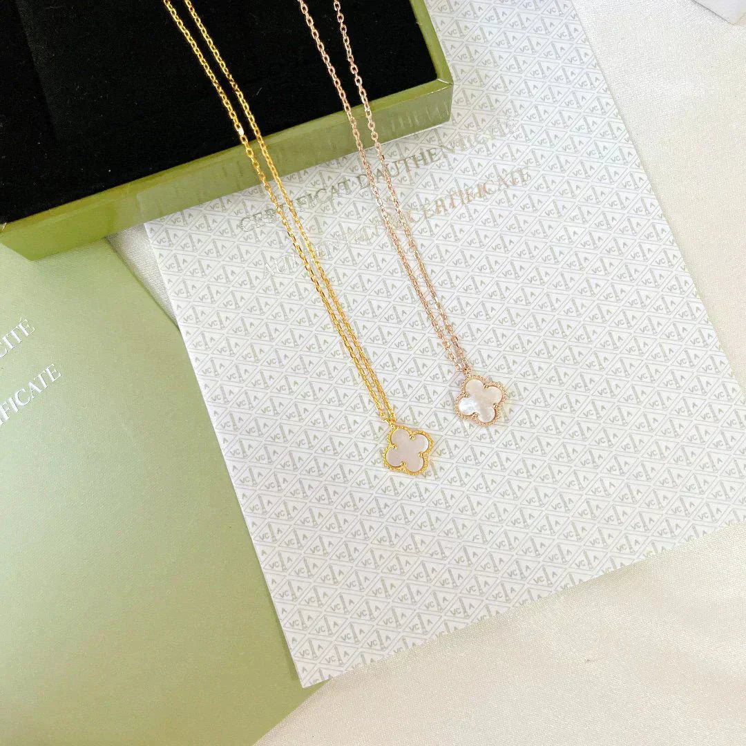 ??Loco?¡¥CLOVER MINI 9.5MM WHITE MOTHER-OF-PEARL NECKLACE