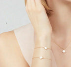 ??Loco?¡¥CLOVER MINI 9.5MM WHITE MOTHER-OF-PEARL NECKLACE